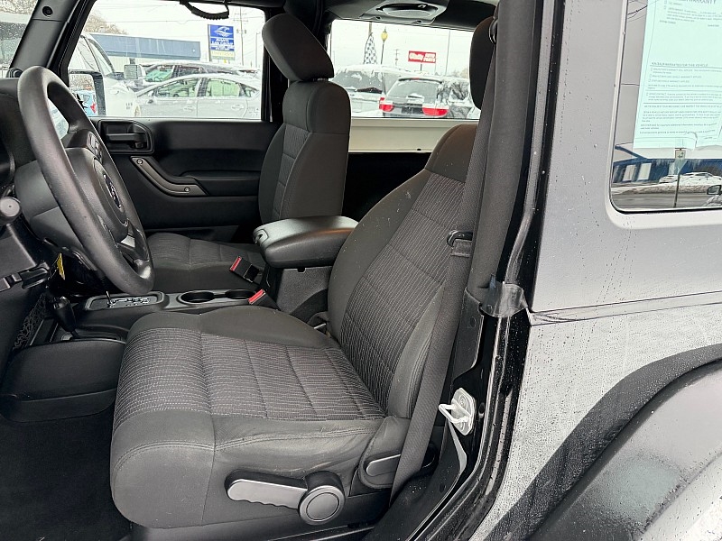 Jeep Wrangler Sport 4WD 2012