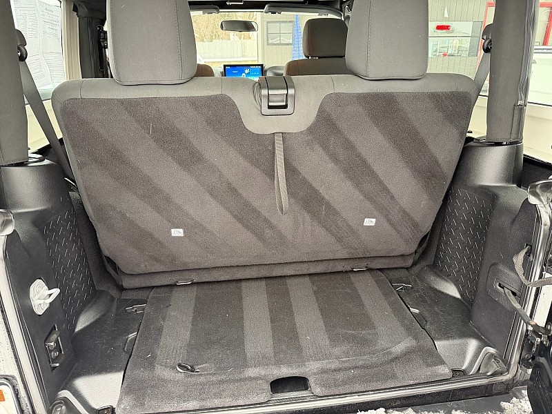 Jeep Wrangler Sport 4WD 2012