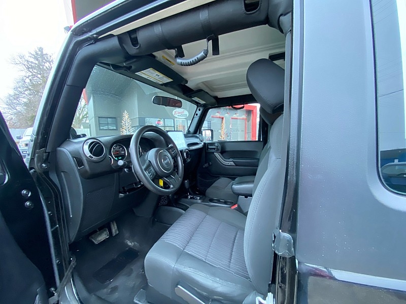 Jeep Wrangler Sport 4WD 2012