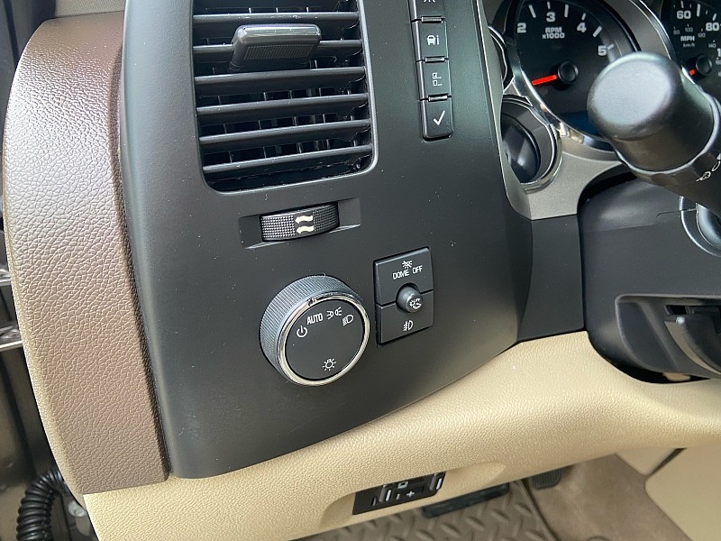 Chevrolet Silverado 1500 LT Crew Cab 4WD 2012