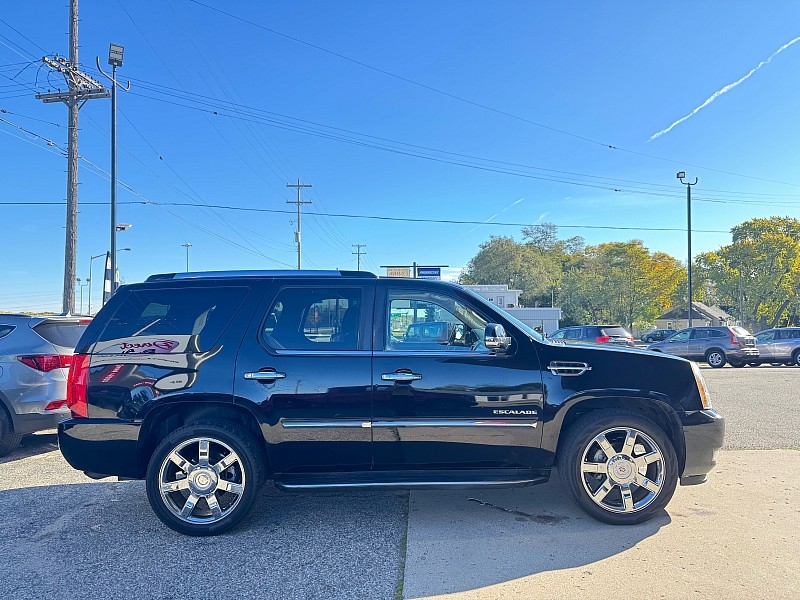 Cadillac Escalade AWD Luxury 2010 Cadillac Escalade AWD Luxury 2010