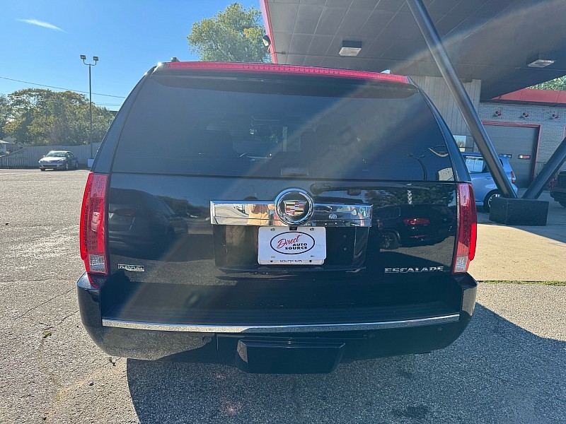 Cadillac Escalade AWD Luxury 2010 Cadillac Escalade AWD Luxury 2010