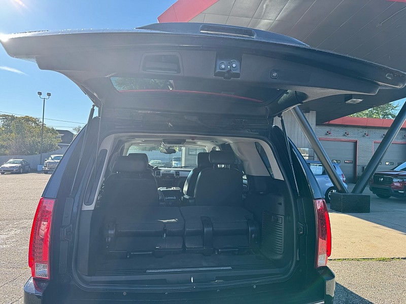 Cadillac Escalade AWD Luxury 2010 Cadillac Escalade AWD Luxury 2010