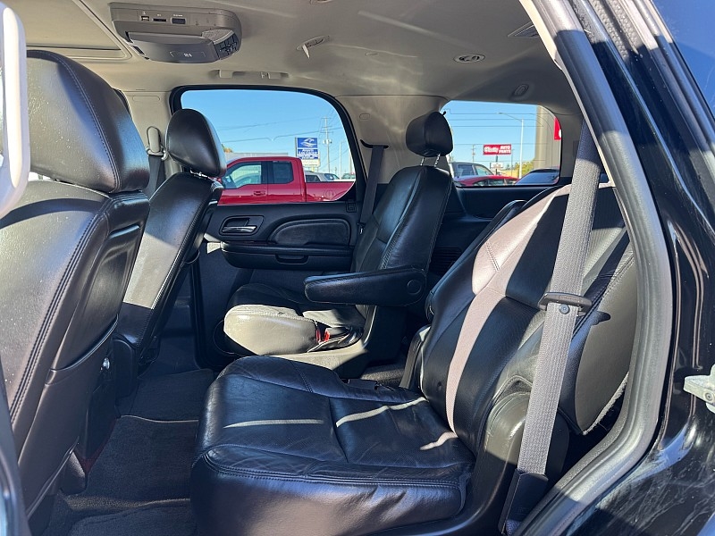 Cadillac Escalade AWD Luxury 2010 Cadillac Escalade AWD Luxury 2010