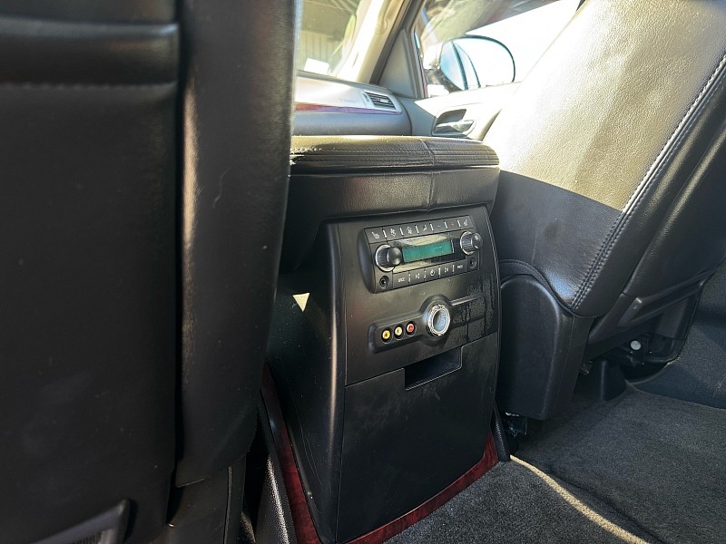 Cadillac Escalade AWD Luxury 2010 Cadillac Escalade AWD Luxury 2010