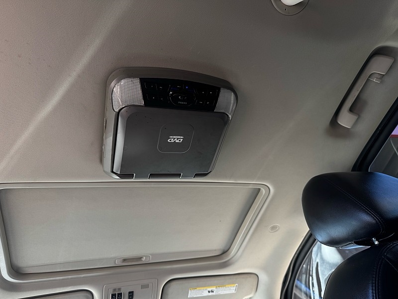 Cadillac Escalade AWD Luxury 2010 Cadillac Escalade AWD Luxury 2010