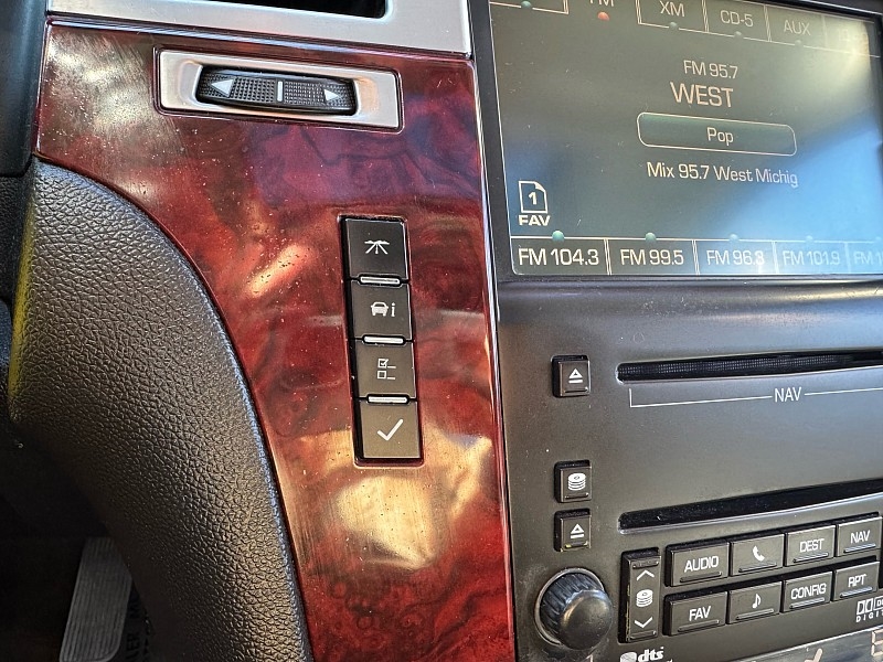 Cadillac Escalade AWD Luxury 2010 Cadillac Escalade AWD Luxury 2010