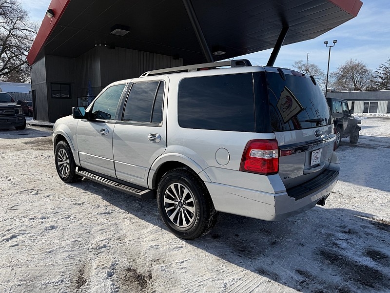 Ford Expedition XLT 4WD 2017