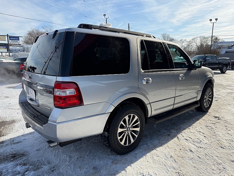 Ford Expedition XLT 4WD 2017
