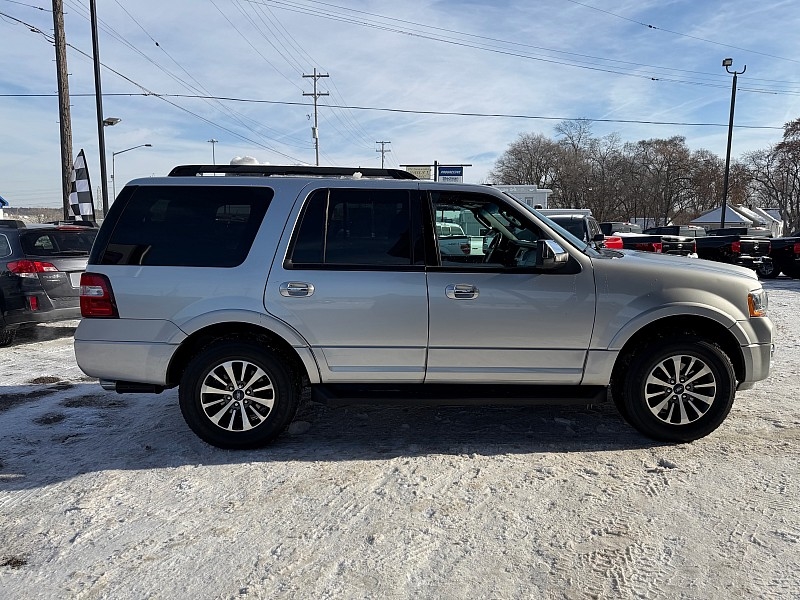 Ford Expedition XLT 4WD 2017