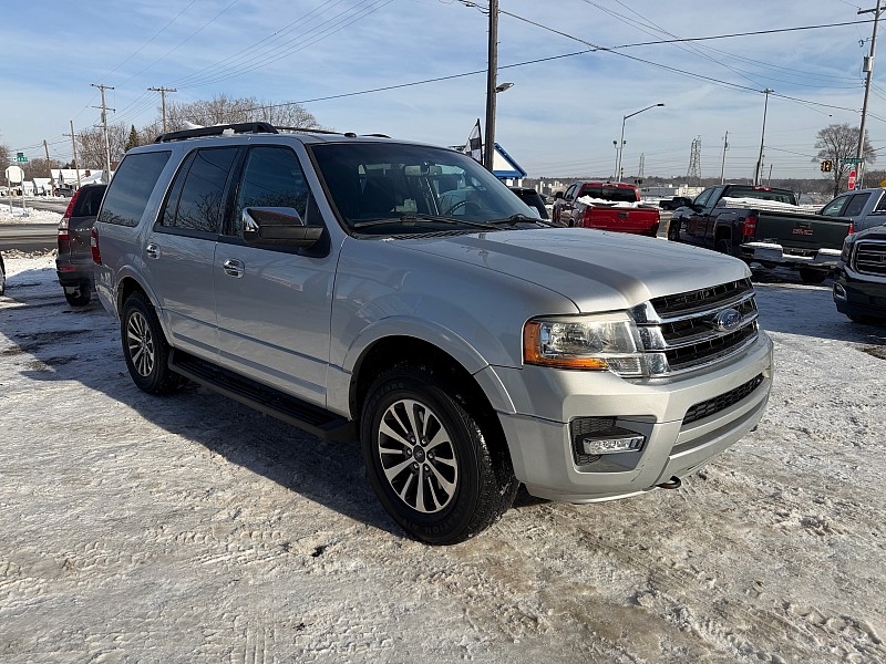 Ford Expedition XLT 4WD 2017