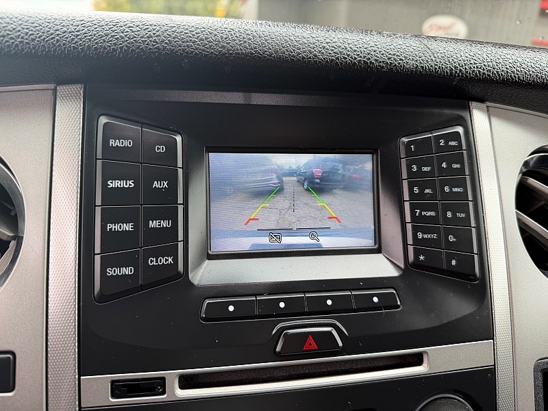 Ford Expedition XLT 4WD 2017