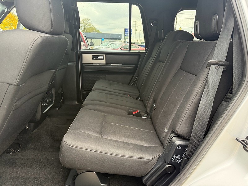 Ford Expedition XLT 4WD 2017