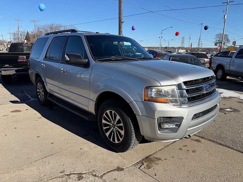 Ford Expedition XLT 4WD 2017