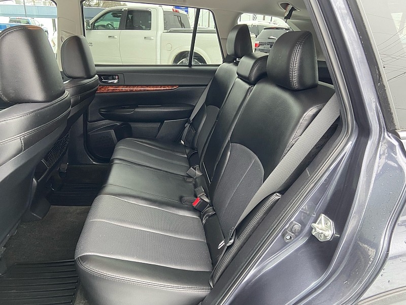 Subaru Outback 3.6R Limited 2012