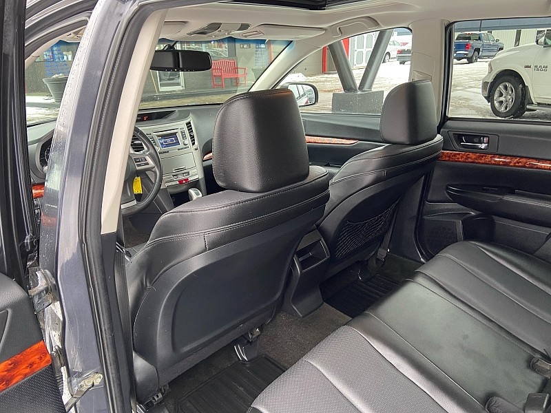 Subaru Outback 3.6R Limited 2012