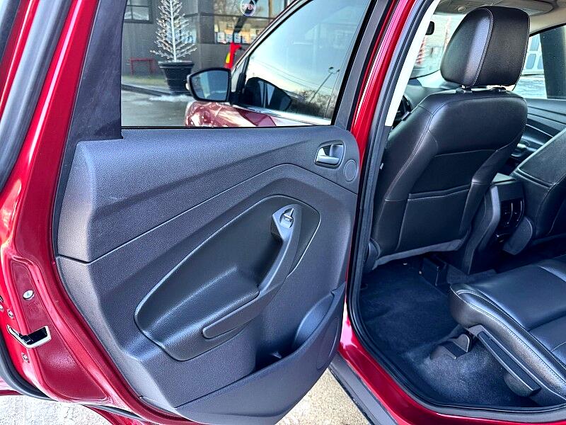 Ford Escape Titanium 4WD 2014