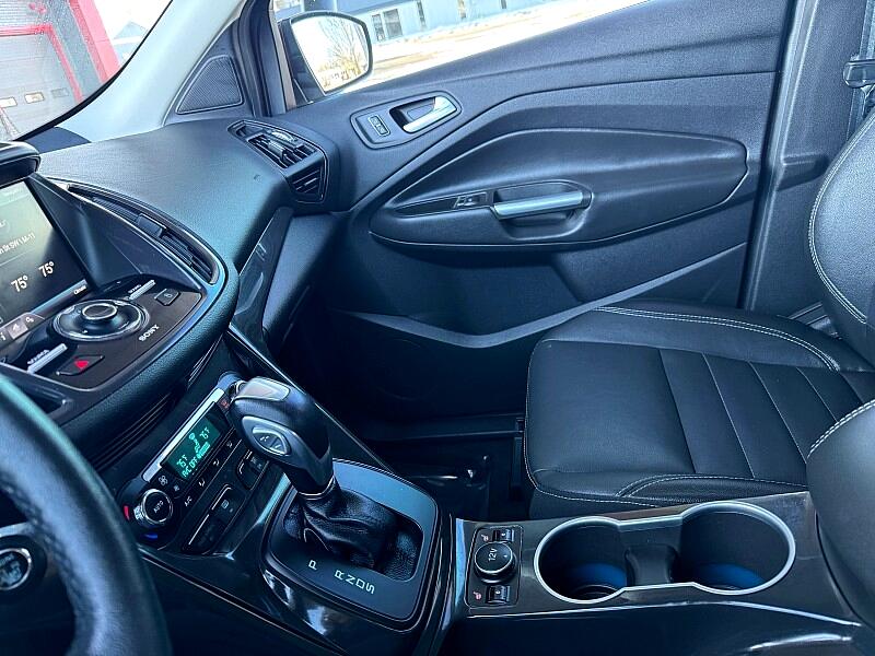 Ford Escape Titanium 4WD 2014