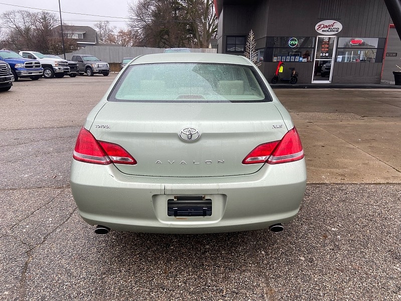 Toyota Avalon XLS 2006