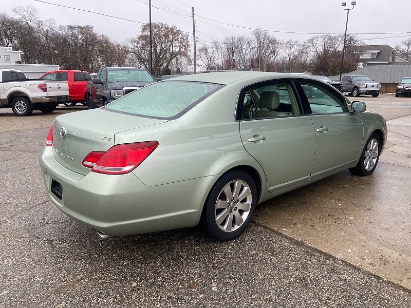 Toyota Avalon XLS 2006