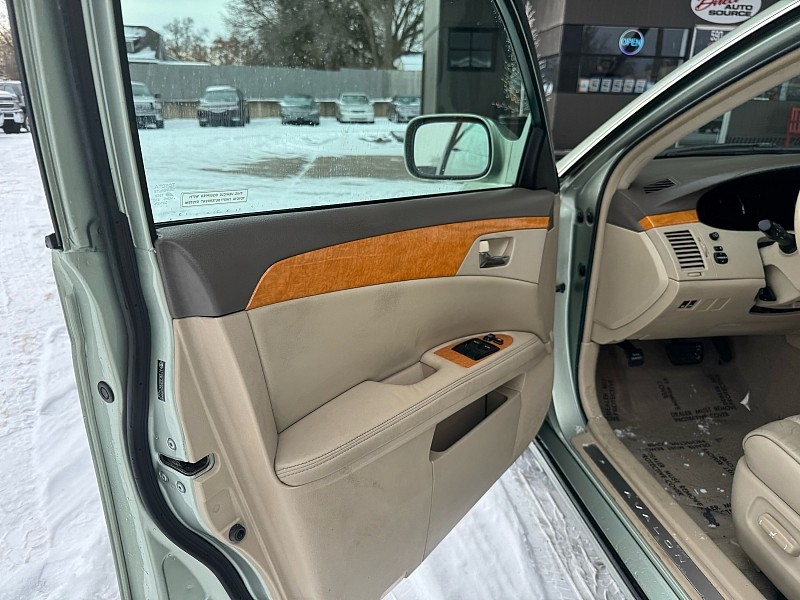 Toyota Avalon XLS 2006