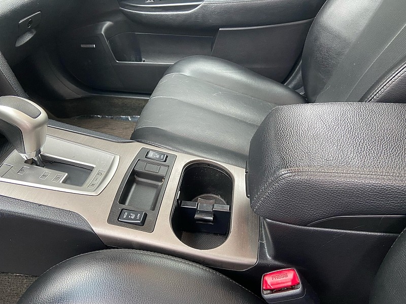 Subaru Outback 2.5i Limited 2011