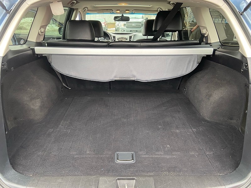 Subaru Outback 2.5i Limited 2011