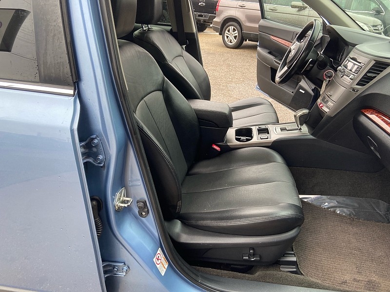 Subaru Outback 2.5i Limited 2011