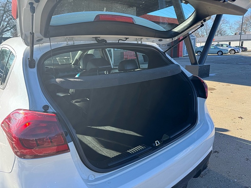 Kia Forte 5-Door SX 2015