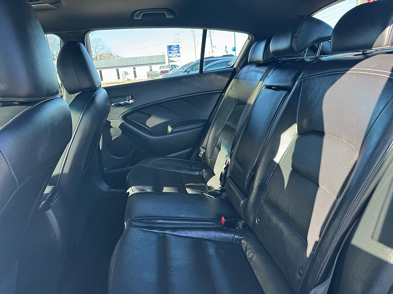 Kia Forte 5-Door SX 2015