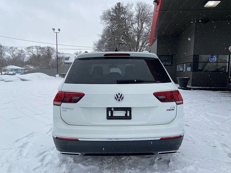 Volkswagen Tiguan SEL 4Motion AWD 2018
