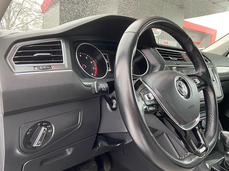 Volkswagen Tiguan SEL 4Motion AWD 2018