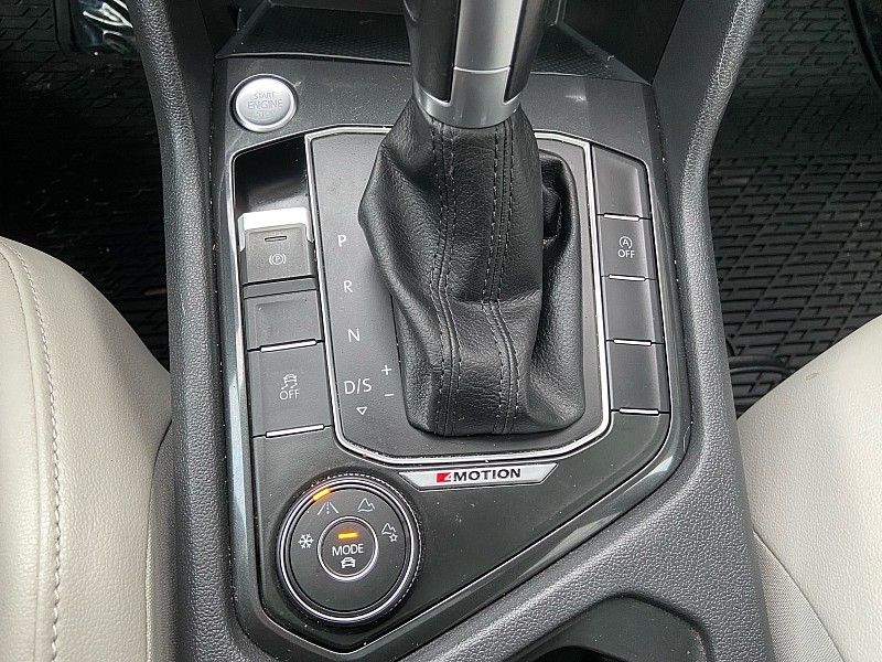 Volkswagen Tiguan SEL 4Motion AWD 2018