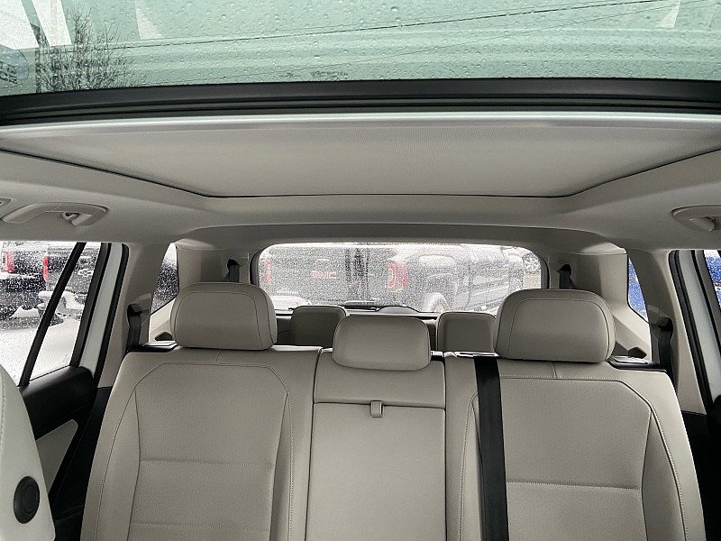 Volkswagen Tiguan SEL 4Motion AWD 2018