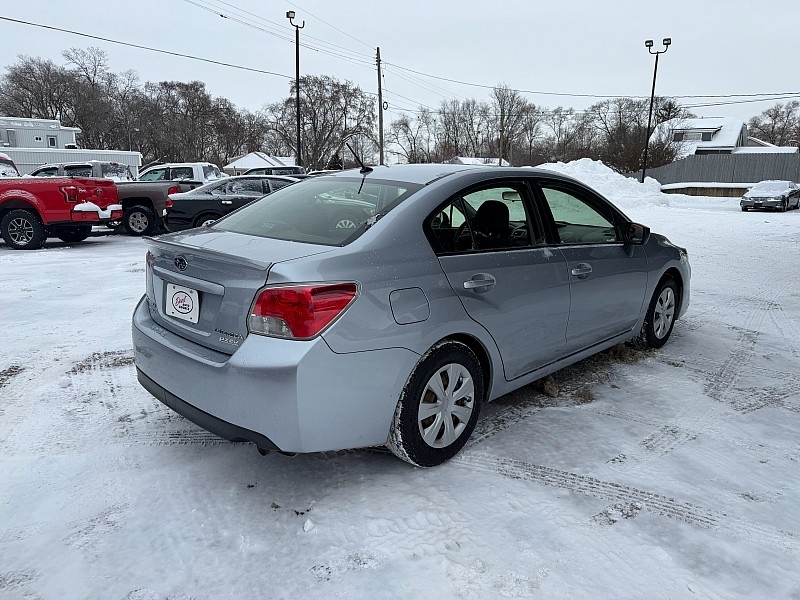 Subaru Impreza 2.0i PZEV CVT 4-Door 2016