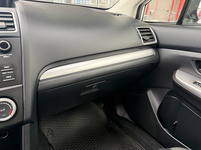 Subaru Impreza 2.0i PZEV CVT 4-Door 2016