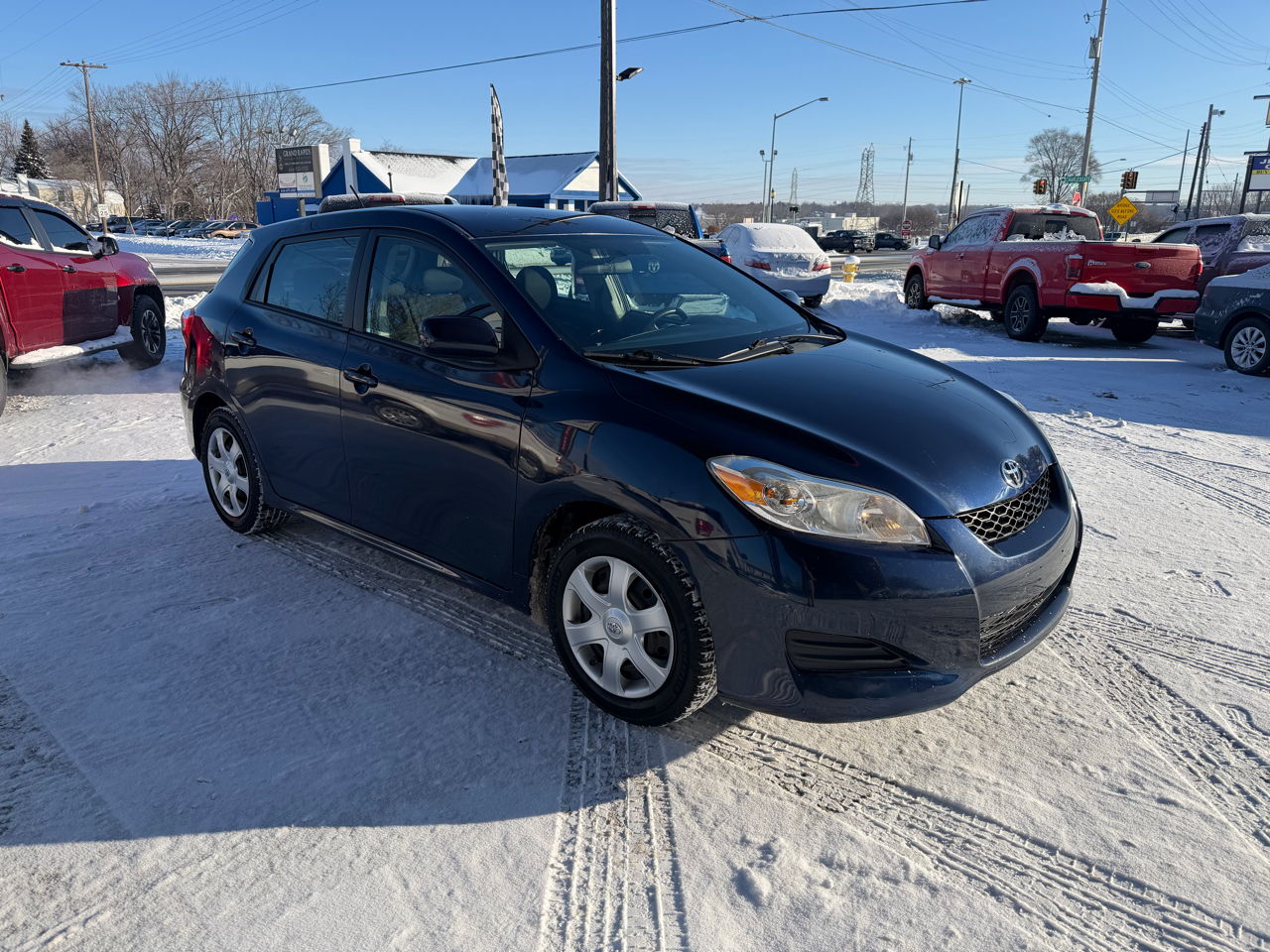Toyota Matrix Base 4-Speed AT 2010