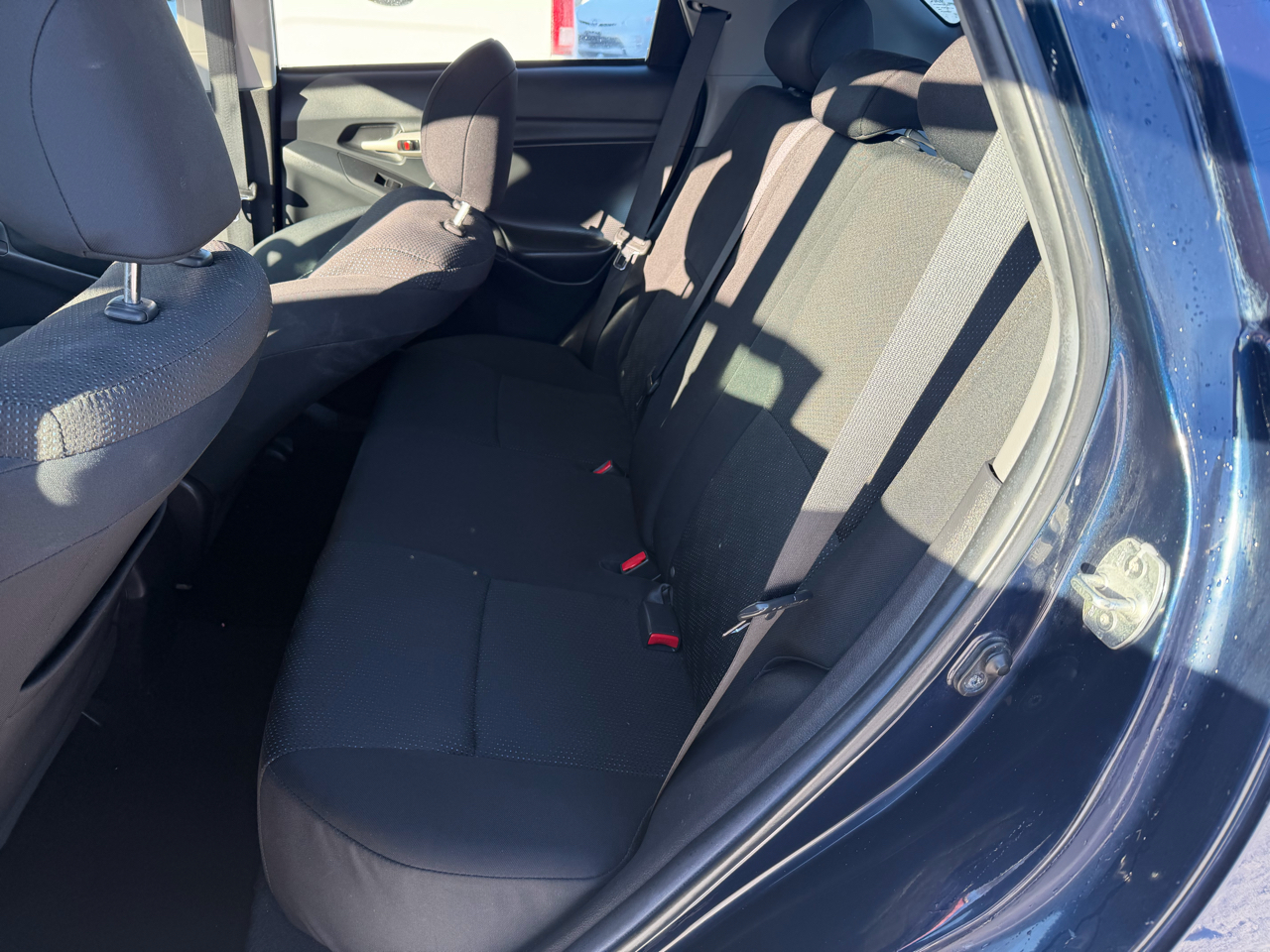 Toyota Matrix Base 4-Speed AT 2010