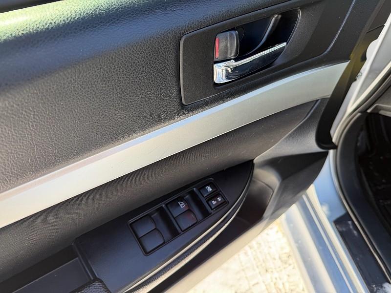 Subaru Legacy 2.5i Premium 2012