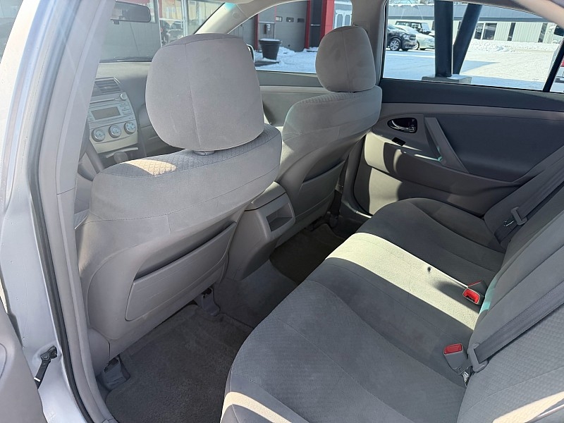 Toyota Camry SE 5-Spd AT 2009