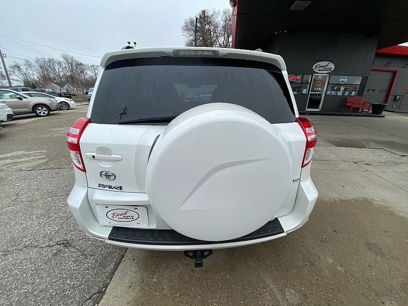 Toyota RAV4 Limited V6 4WD 2011