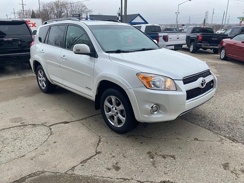 Toyota RAV4 Limited V6 4WD 2011