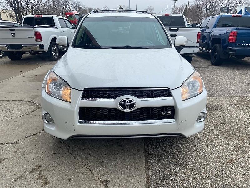 Toyota RAV4 Limited V6 4WD 2011