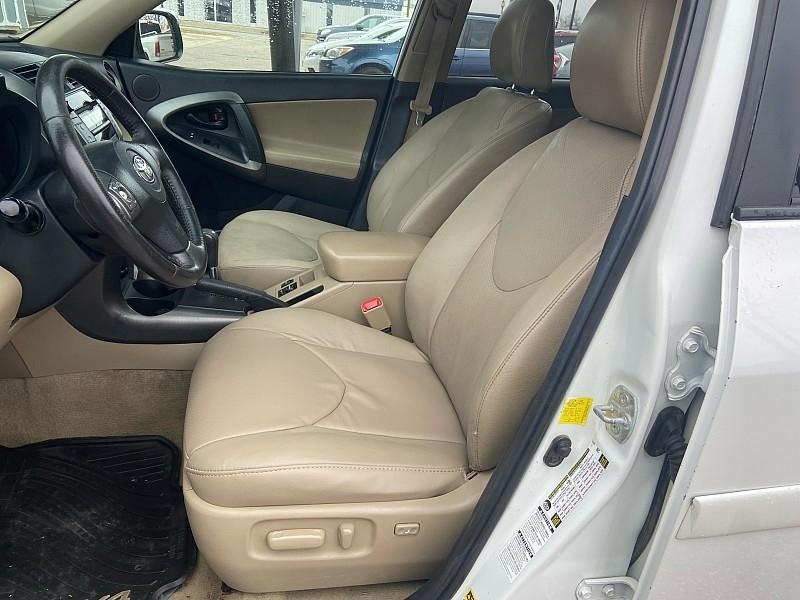 Toyota RAV4 Limited V6 4WD 2011