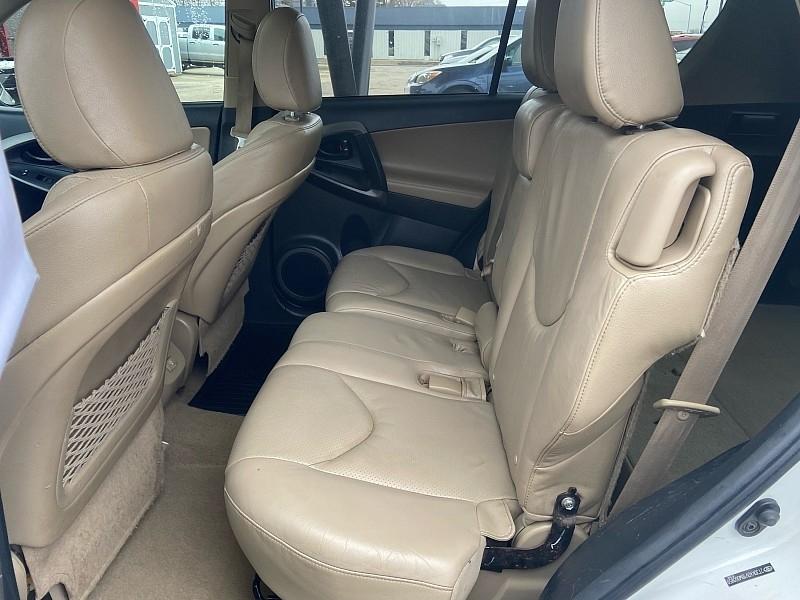 Toyota RAV4 Limited V6 4WD 2011