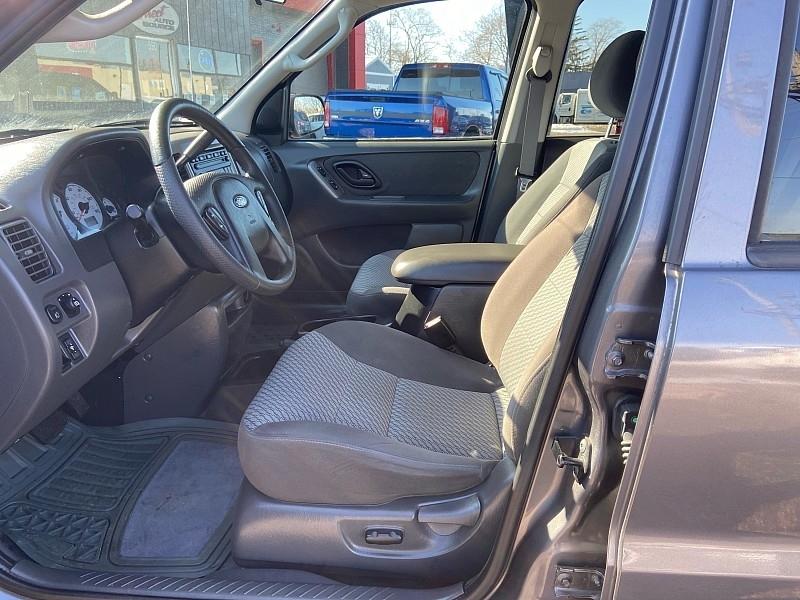 Ford Escape XLT Popular 2 4WD 2003