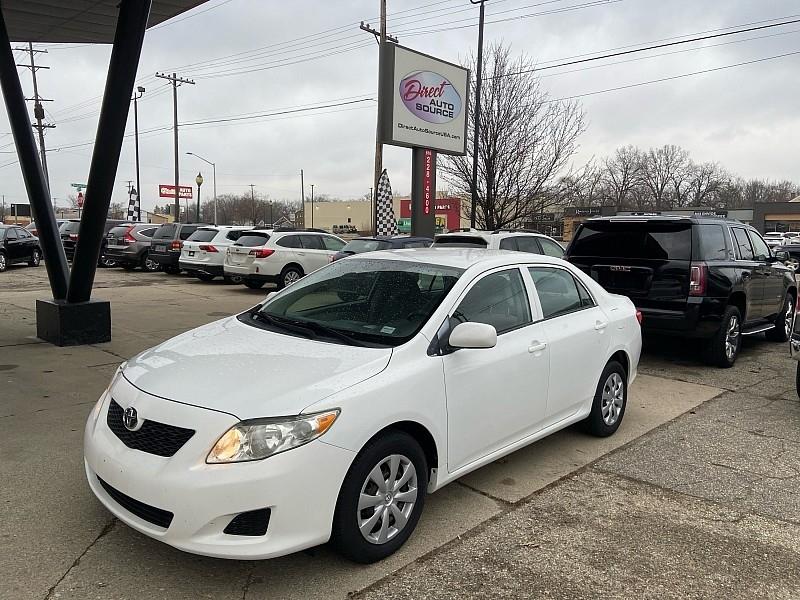 Toyota Corolla LE 4-Speed AT 2010