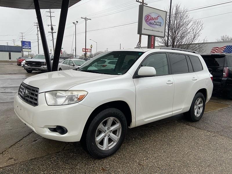 Toyota Highlander Base 4WD 2010