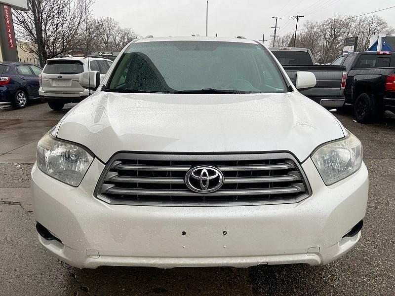 Toyota Highlander Base 4WD 2010