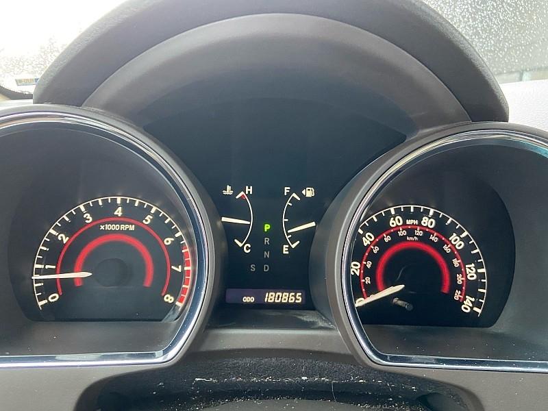 Toyota Highlander Base 4WD 2010